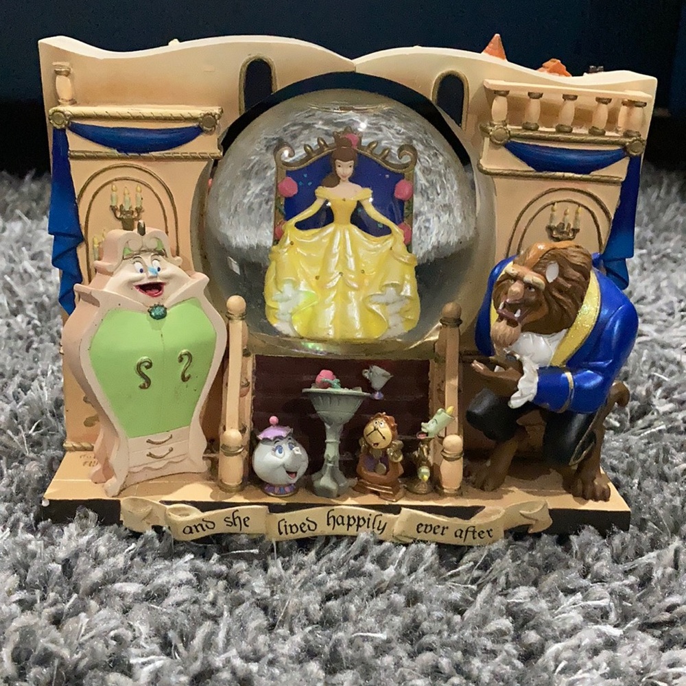 Beauty & The Beast Snowglobe Music Box